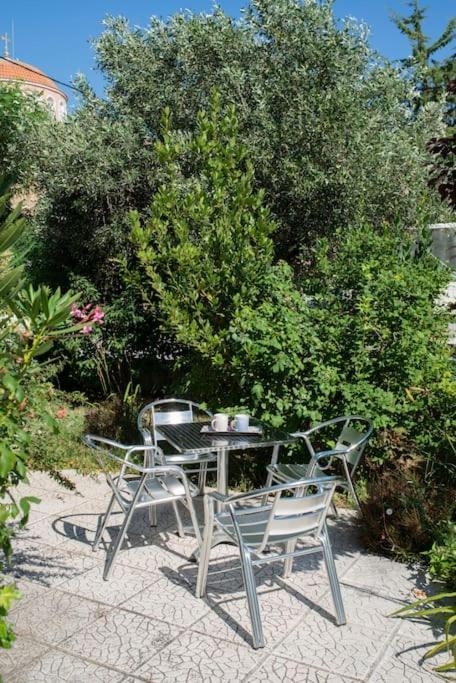 Anadora 2: Hospitable Stone House With Yard Daire Dedeağaç Dış mekan fotoğraf